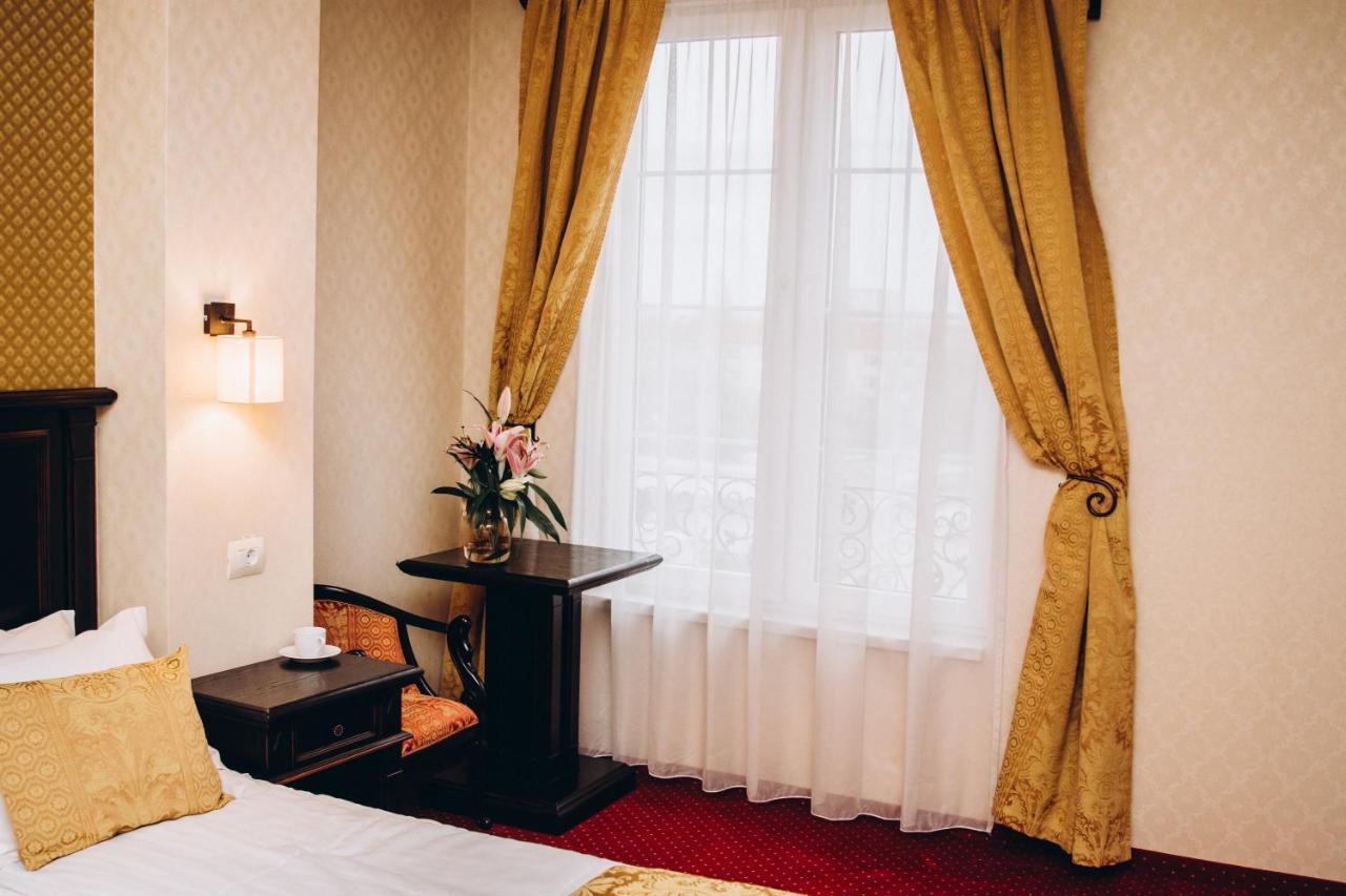 Hotel Novera Timisoara Esterno foto