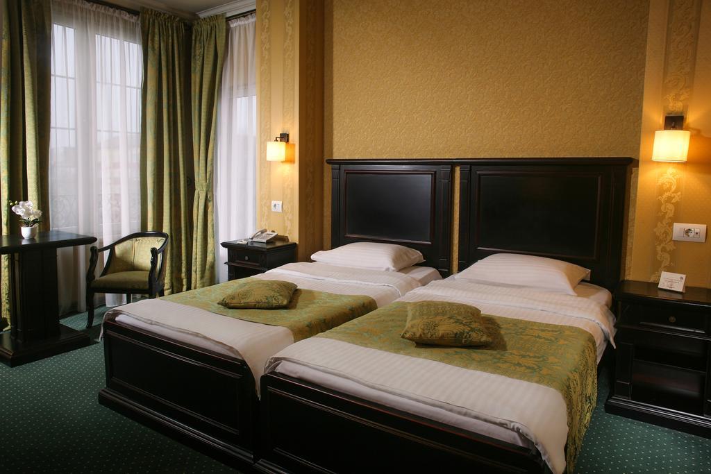 Hotel Novera Timisoara Esterno foto