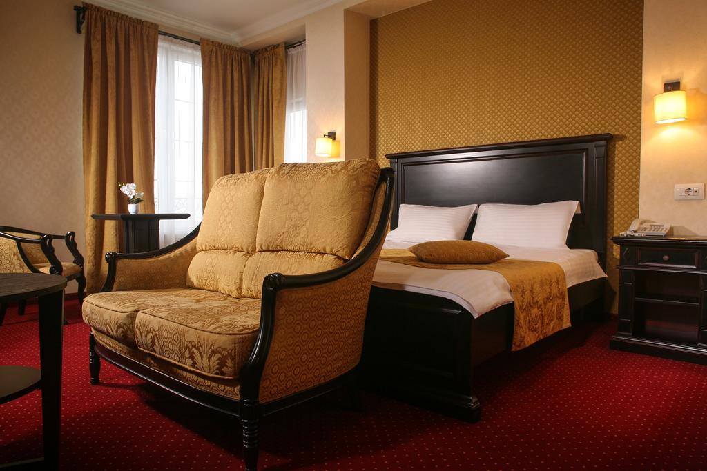 Hotel Novera Timisoara Esterno foto